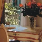 Couette-café Livia Oliva 2*